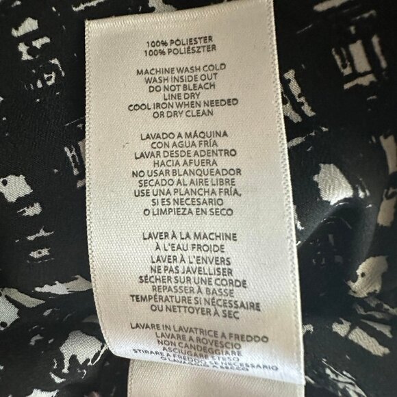 MICHAEL Kors Black and White Smocked Waist Roll Tab Blouse with gold Size Small - Picture 6 of 8